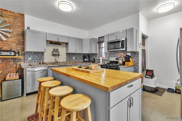 155 Chestnut Street, Lockport City, NY 14094