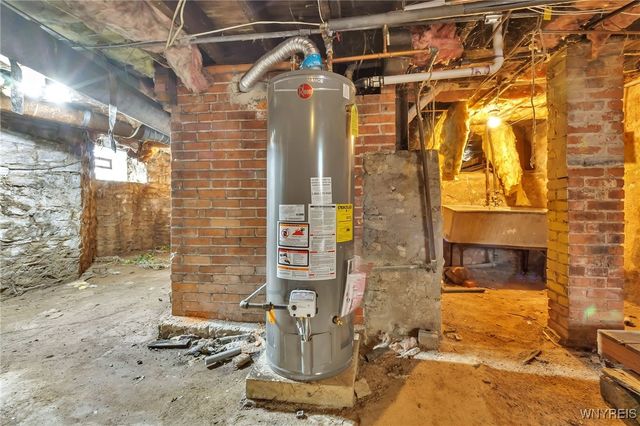 155 Chestnut Street, Lockport City, NY 14094