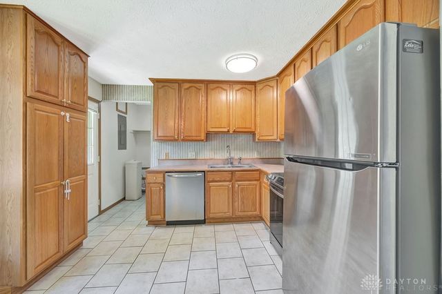 8532 Hawley Mills Road, New Paris, OH 45347