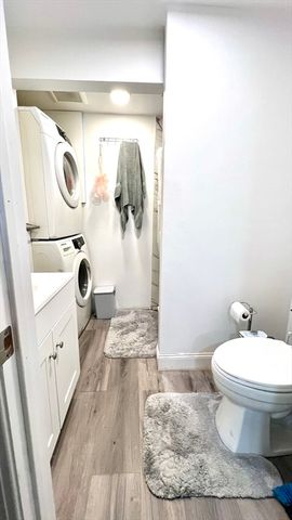 5 Flintlocke Rd, Franklin, MA 02038