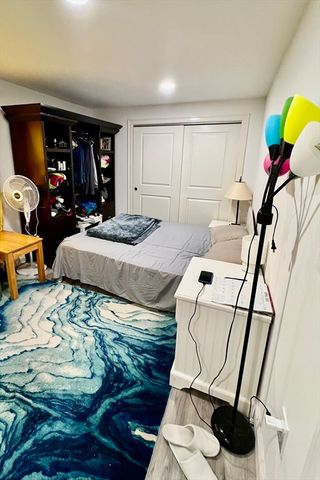 5 Flintlocke Rd, Franklin, MA 02038