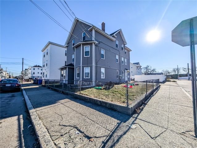 39 John Street, Pawtucket, RI 02860