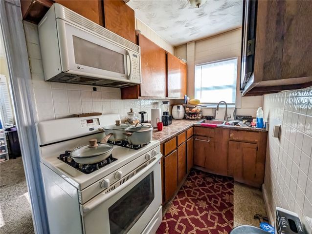 39 John Street, Pawtucket, RI 02860