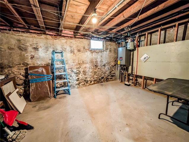 39 John Street, Pawtucket, RI 02860