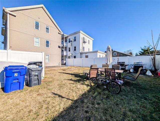 39 John Street, Pawtucket, RI 02860