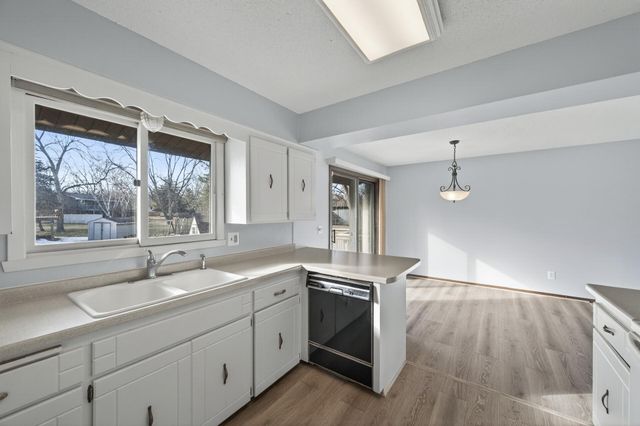 21306 Heath Avenue N, Forest Lake, MN 55025