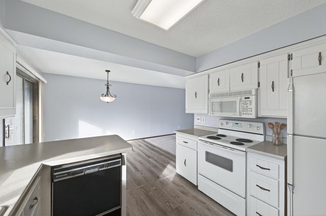 21306 Heath Avenue N, Forest Lake, MN 55025