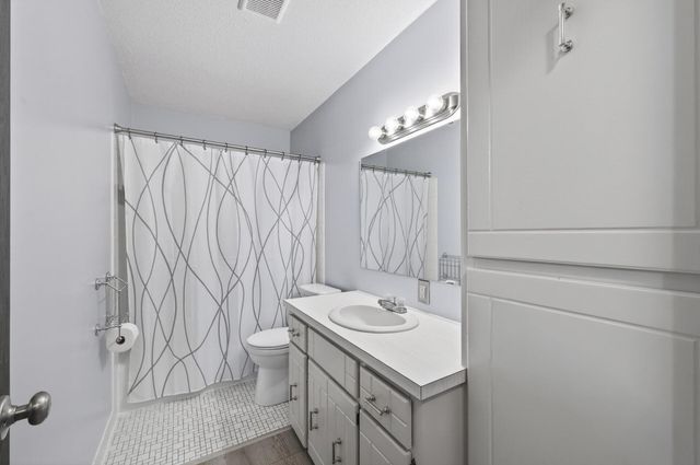 21306 Heath Avenue N, Forest Lake, MN 55025