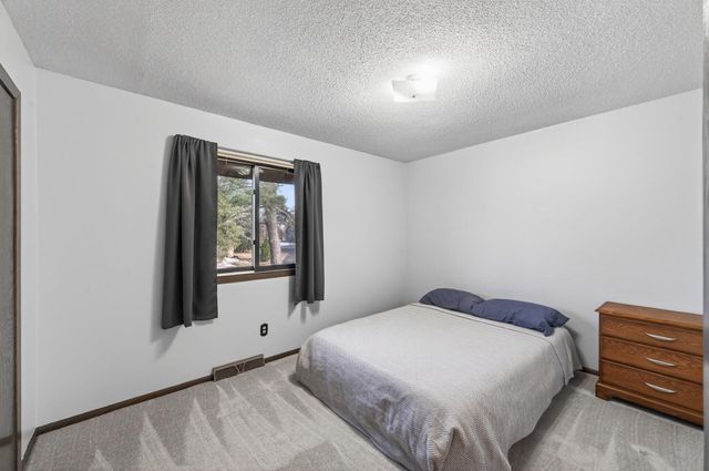 21306 Heath Avenue N, Forest Lake, MN 55025