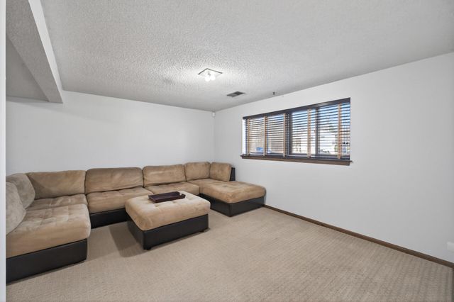 21306 Heath Avenue N, Forest Lake, MN 55025