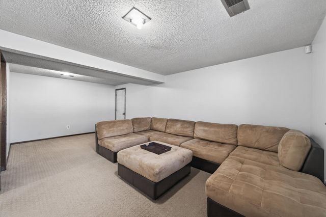 21306 Heath Avenue N, Forest Lake, MN 55025