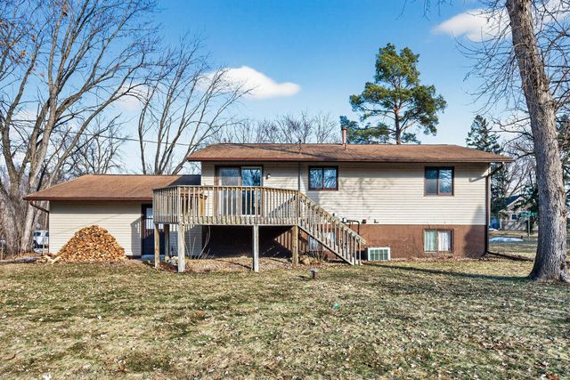 21306 Heath Avenue N, Forest Lake, MN 55025