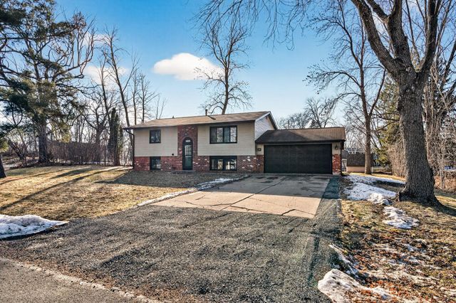 21306 Heath Avenue N, Forest Lake, MN 55025