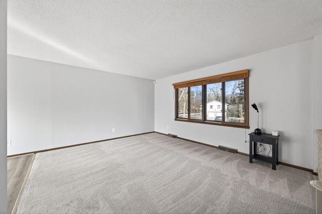 21306 Heath Avenue N, Forest Lake, MN 55025