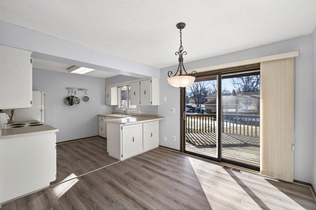 21306 Heath Avenue N, Forest Lake, MN 55025