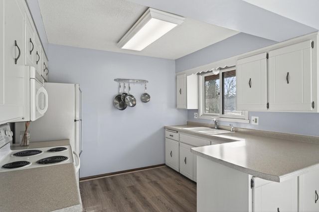 21306 Heath Avenue N, Forest Lake, MN 55025