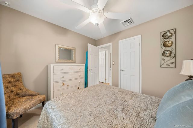 6 Liberty Court, Washingtonville, NY 10992
