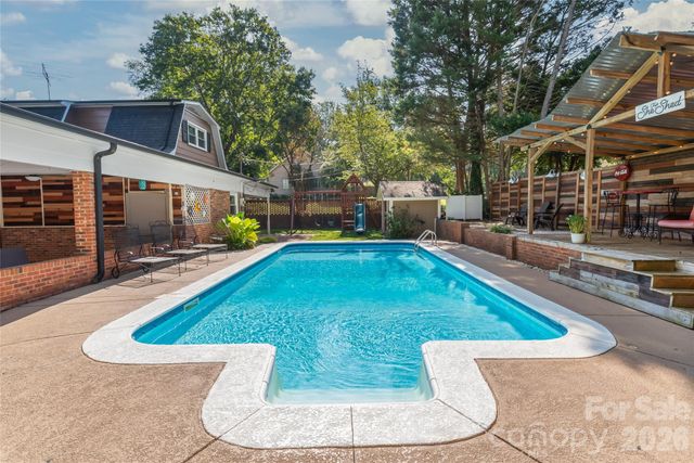 1339 Carmen Lane, Gastonia, NC 28054