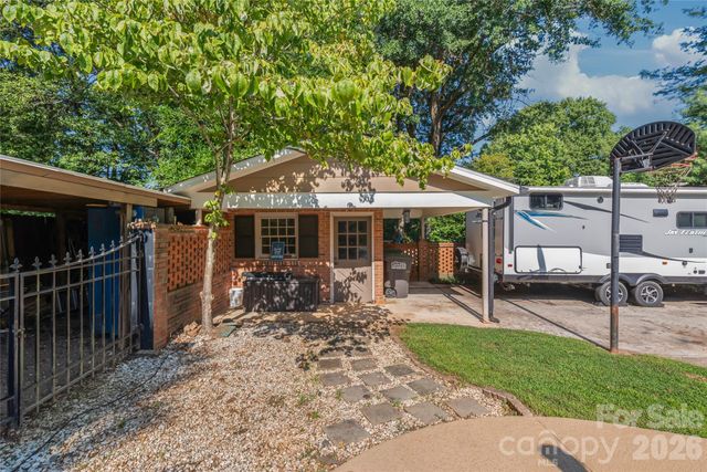 1339 Carmen Lane, Gastonia, NC 28054