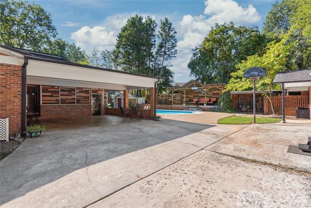 1339 Carmen Lane, Gastonia, NC 28054