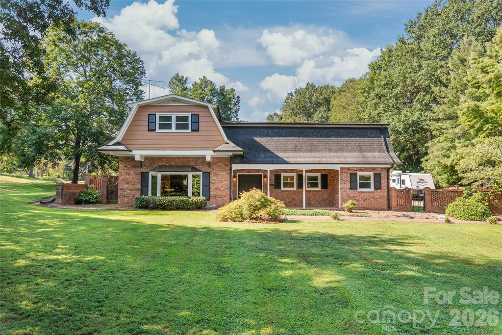 1339 Carmen Lane, Gastonia, NC 28054
