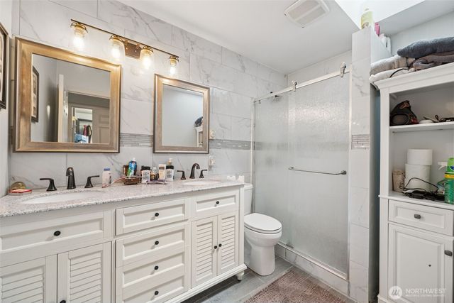 1030 E Saint Andrews Street, Shelton, WA 98584