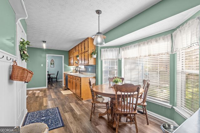 466 Grove Pointe Court, Locust Grove, GA 30248