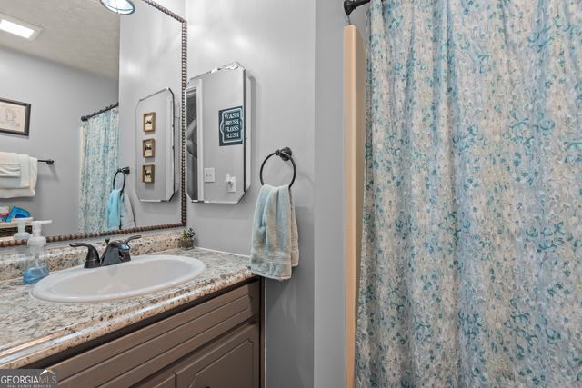 466 Grove Pointe Court, Locust Grove, GA 30248