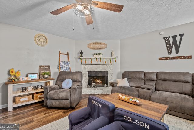 466 Grove Pointe Court, Locust Grove, GA 30248