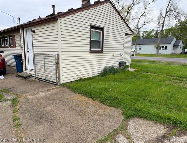 31939 Calhoun Court, Westland, MI 48186