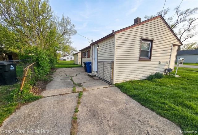31939 Calhoun Court, Westland, MI 48186