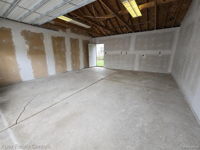 31939 Calhoun Court, Westland, MI 48186