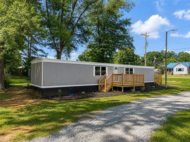 3301 Dixon Road, Anderson, SC 29625