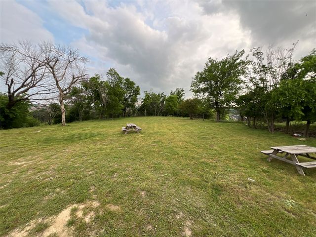 900 Squaw Creek Road, Willow Park, TX 76087