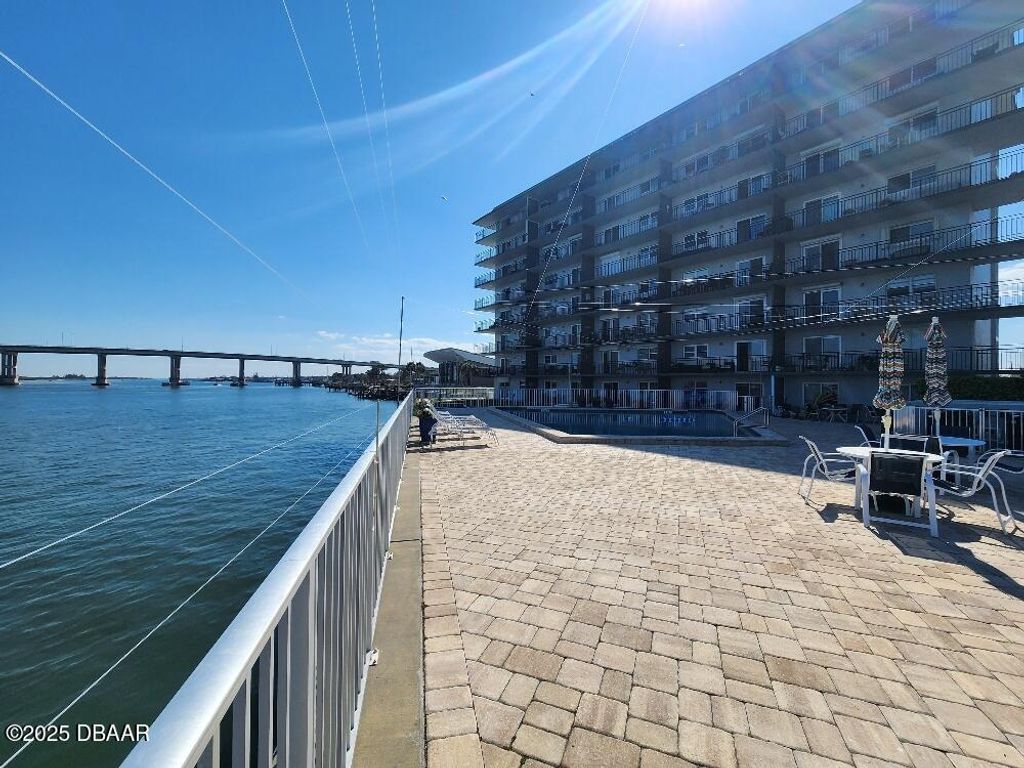 101 N Riverside Dr Apt 209, New Smyrna Beach, FL 32168