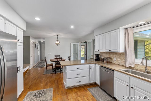 1330 Monte Carlo Drive, Jenison, MI 49428