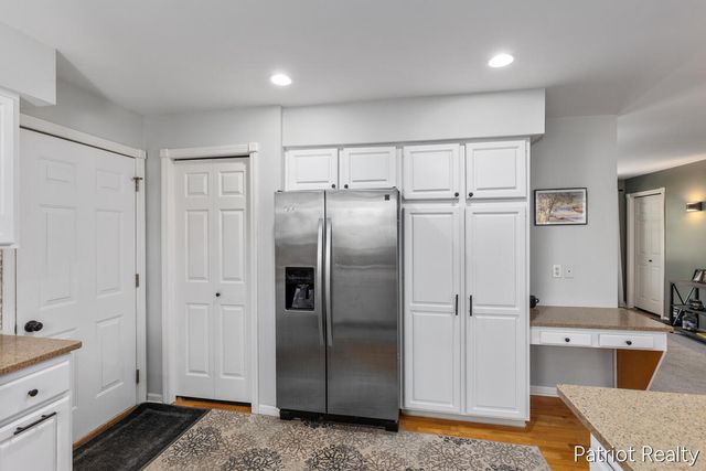 1330 Monte Carlo Drive, Jenison, MI 49428