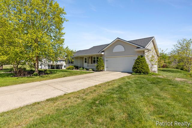 1330 Monte Carlo Drive, Jenison, MI 49428