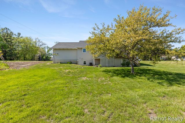 1330 Monte Carlo Drive, Jenison, MI 49428