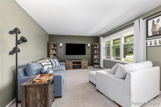 1330 Monte Carlo Drive, Jenison, MI 49428