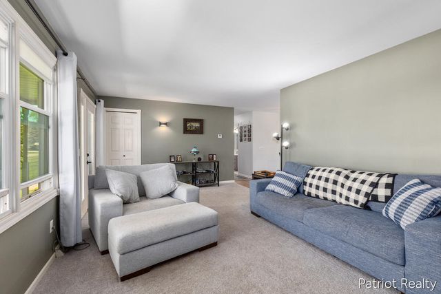 1330 Monte Carlo Drive, Jenison, MI 49428