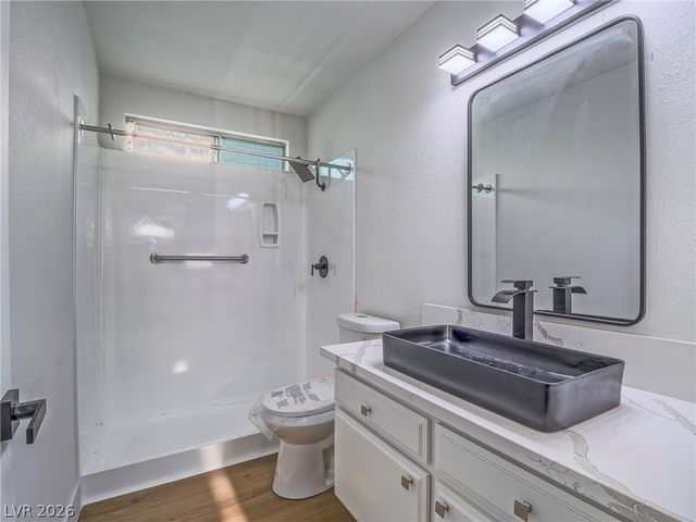 7377 Coffeyville Avenue, Las Vegas, NV 89147
