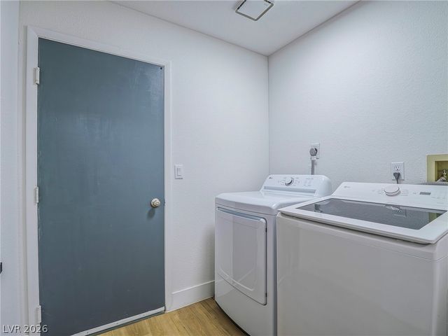 7377 Coffeyville Avenue, Las Vegas, NV 89147