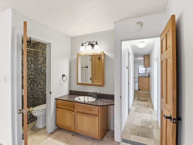 104 Guthrie Lane A & B, Taos, NM 87571