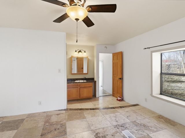 104 Guthrie Lane A & B, Taos, NM 87571