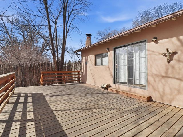 104 Guthrie Lane A & B, Taos, NM 87571