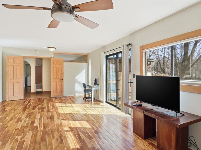 104 Guthrie Lane A & B, Taos, NM 87571