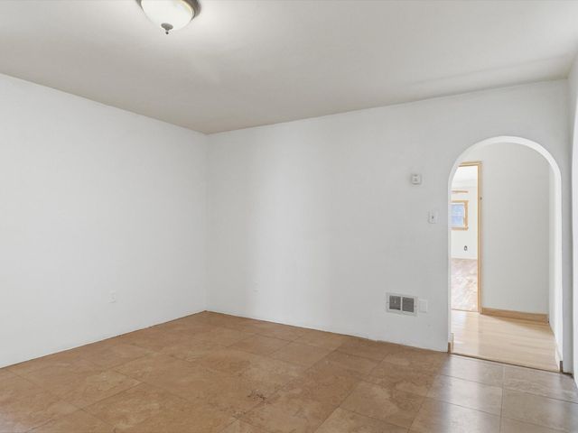 104 Guthrie Lane A & B, Taos, NM 87571