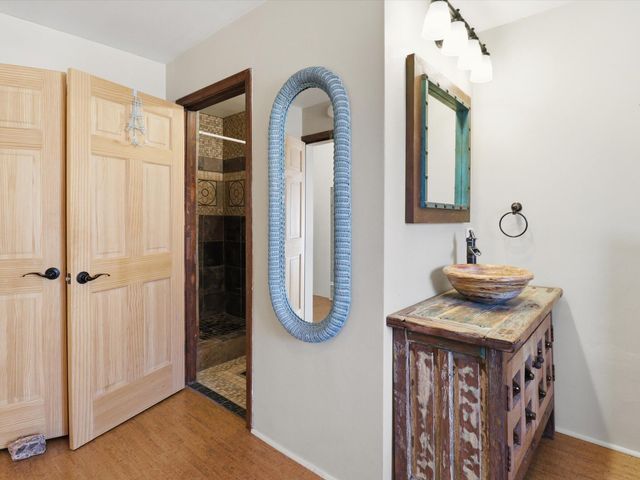 104 Guthrie Lane A & B, Taos, NM 87571