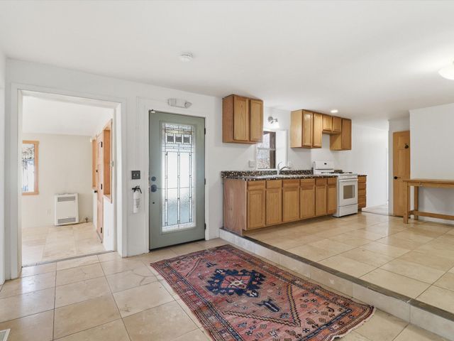 104 Guthrie Lane A & B, Taos, NM 87571